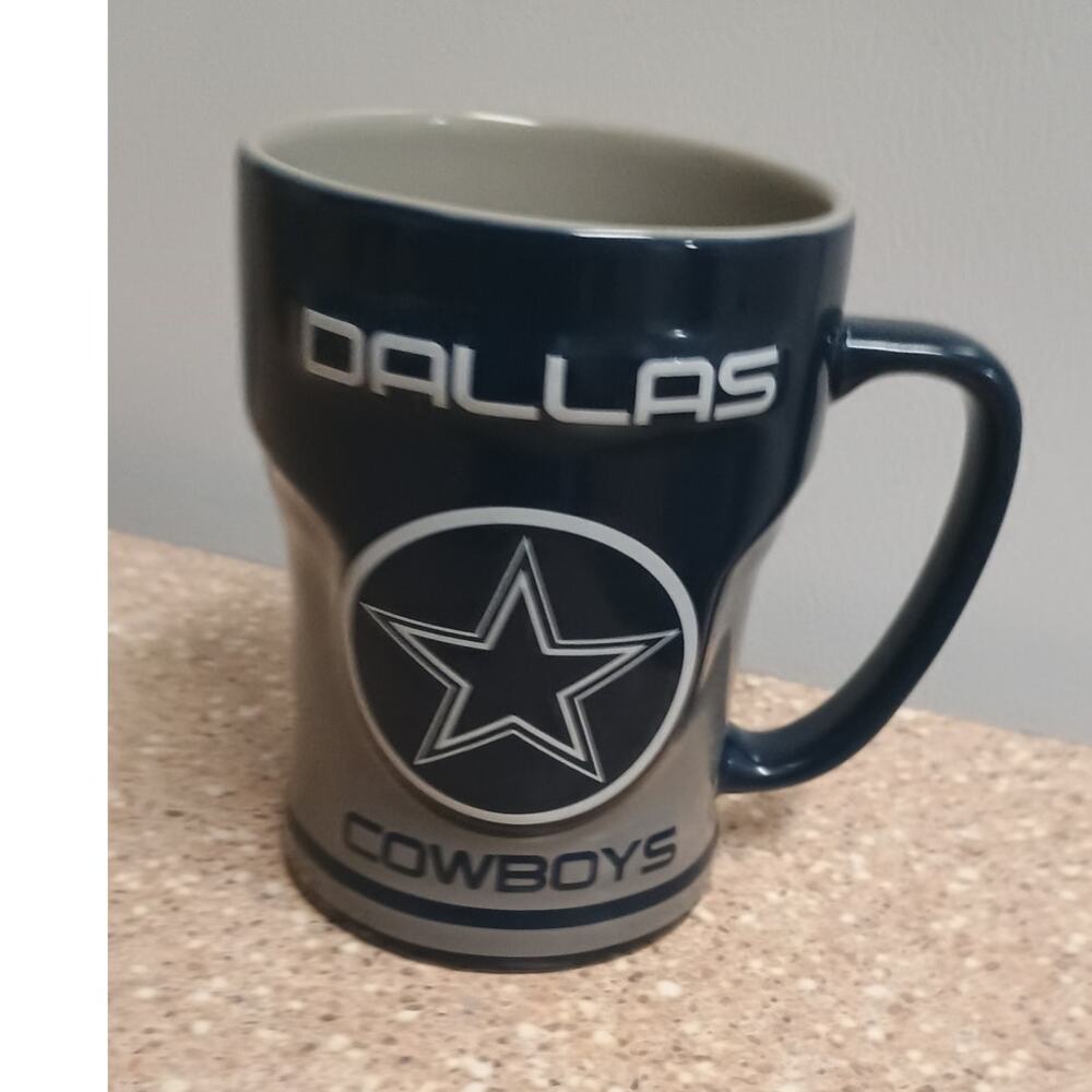 NWOT NFL  DALLAS COWBOYS 3D Blue/ Gray Mug